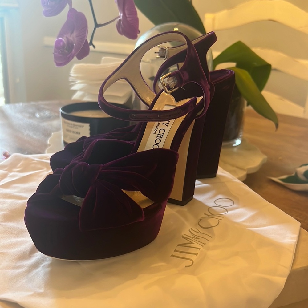NWT Jimmy Choo Heloise size 38 purple shoe. Includes box and dust cover